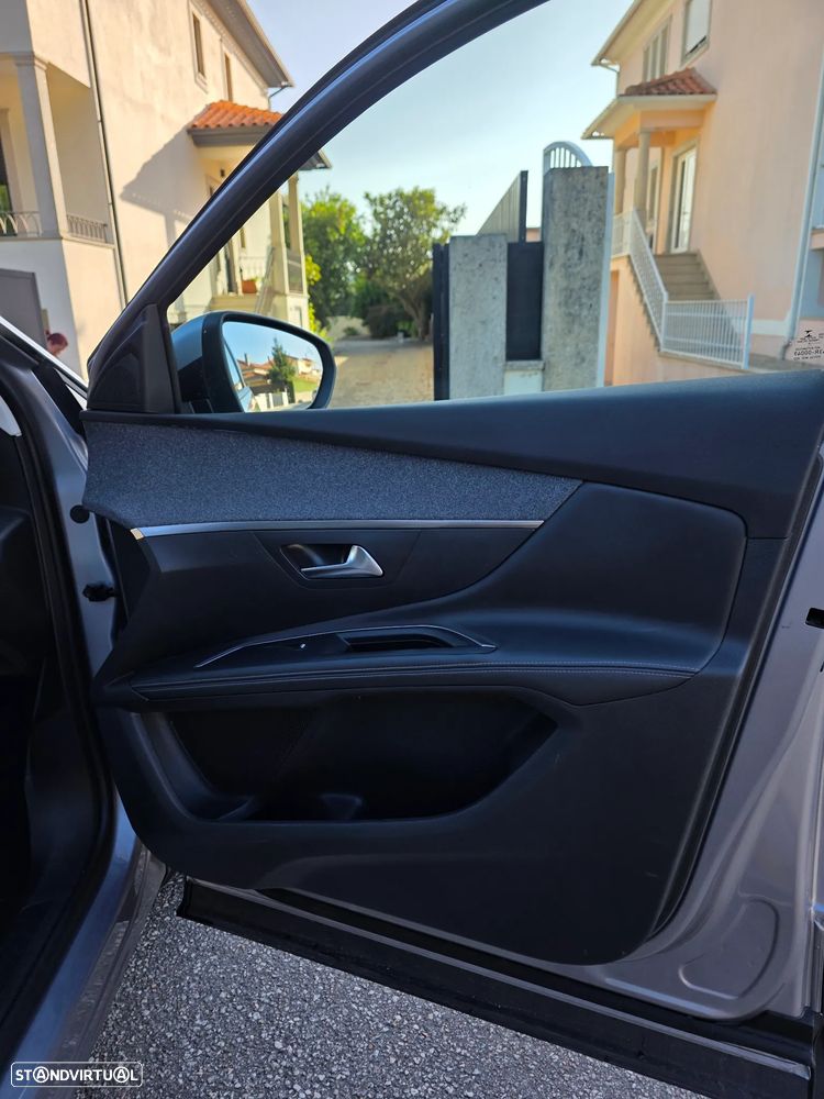 Peugeot 5008 BlueHDI 130 EAT8 Allure Pack - 18