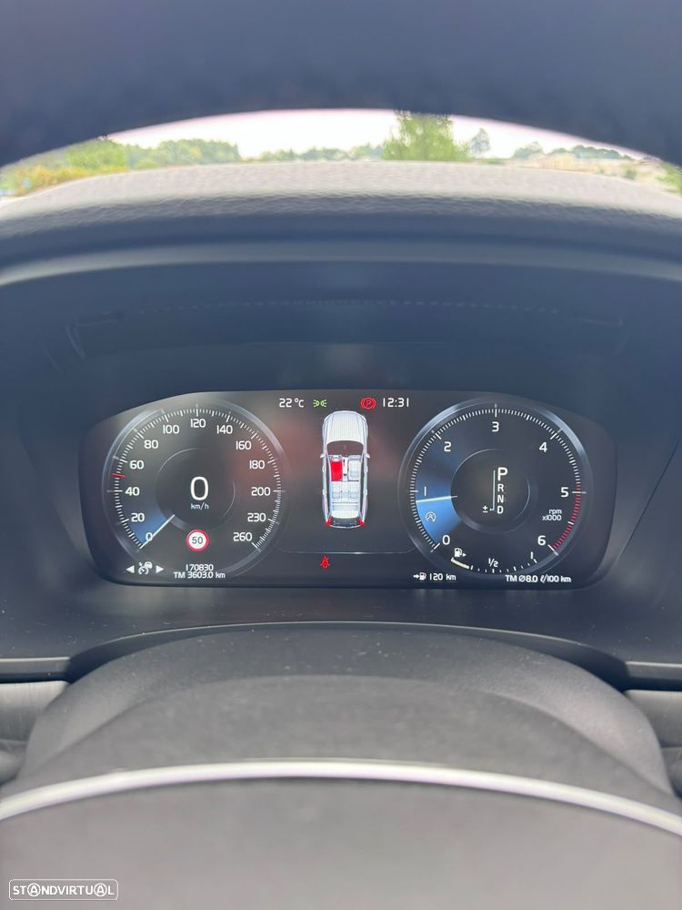 Volvo V90 2.0 D4 Momentum Geartronic - 37