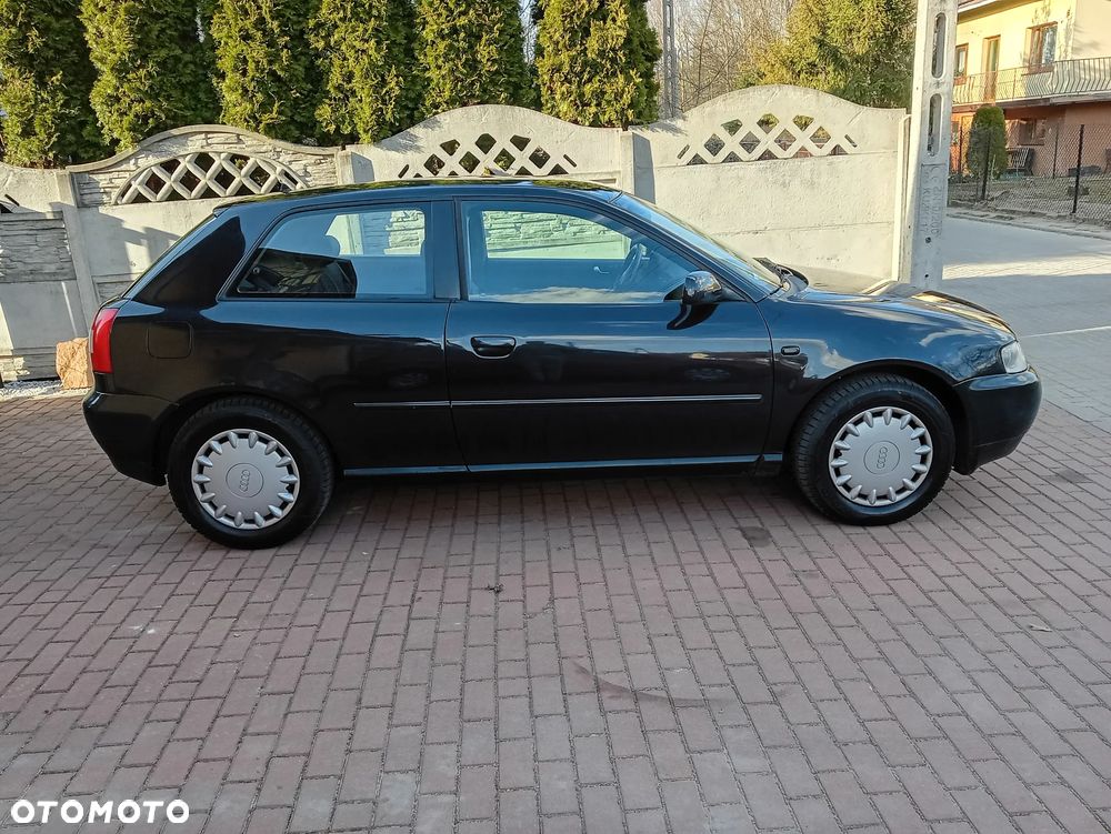 Audi A3 3-drzwiowe 1.6 Ambition - 13