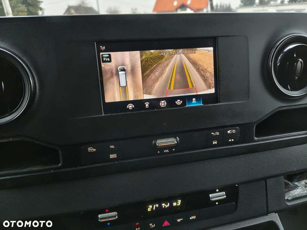 Mercedes-Benz Sprinter - 13