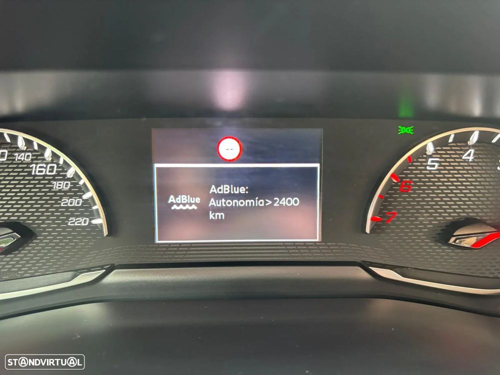 Peugeot 2008 1.5 BlueHDi Allure - 33