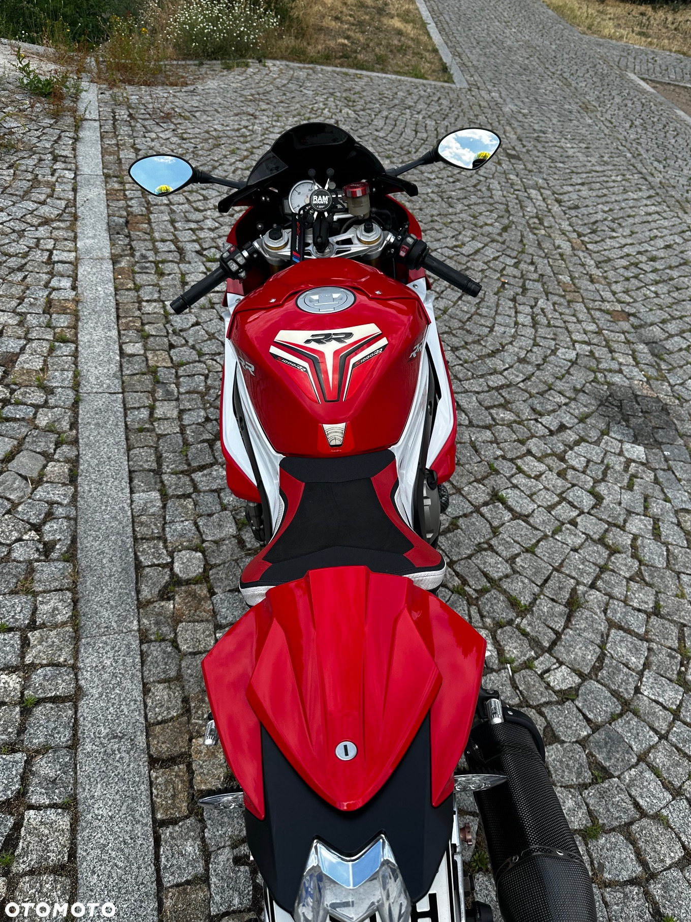 BMW S - 9