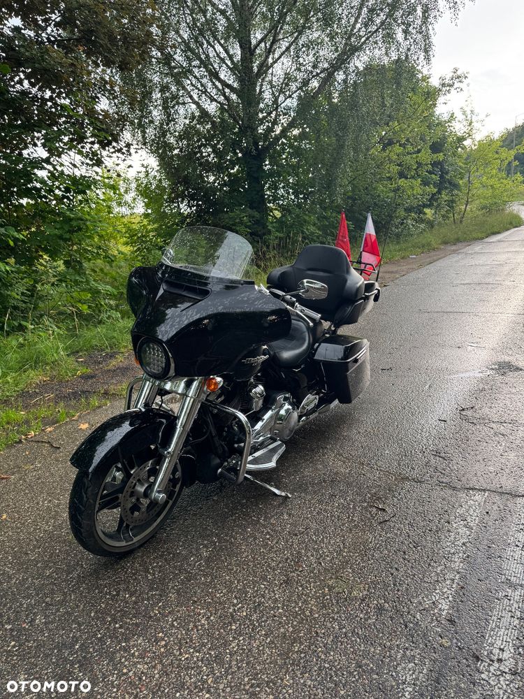 Harley-Davidson Touring Street Glide - 1