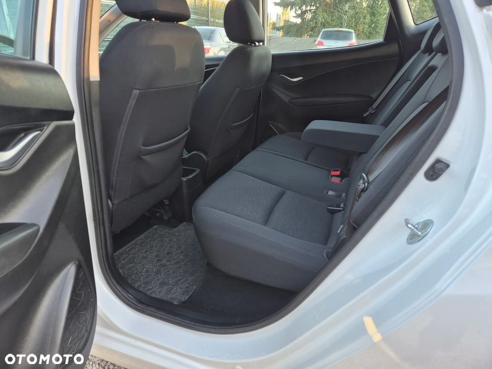 Hyundai ix20 1.4 CRDi Premium - 9