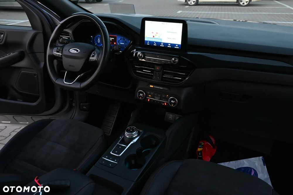 Ford Kuga 2.0 EcoBlue AWD ST-Line X - 25