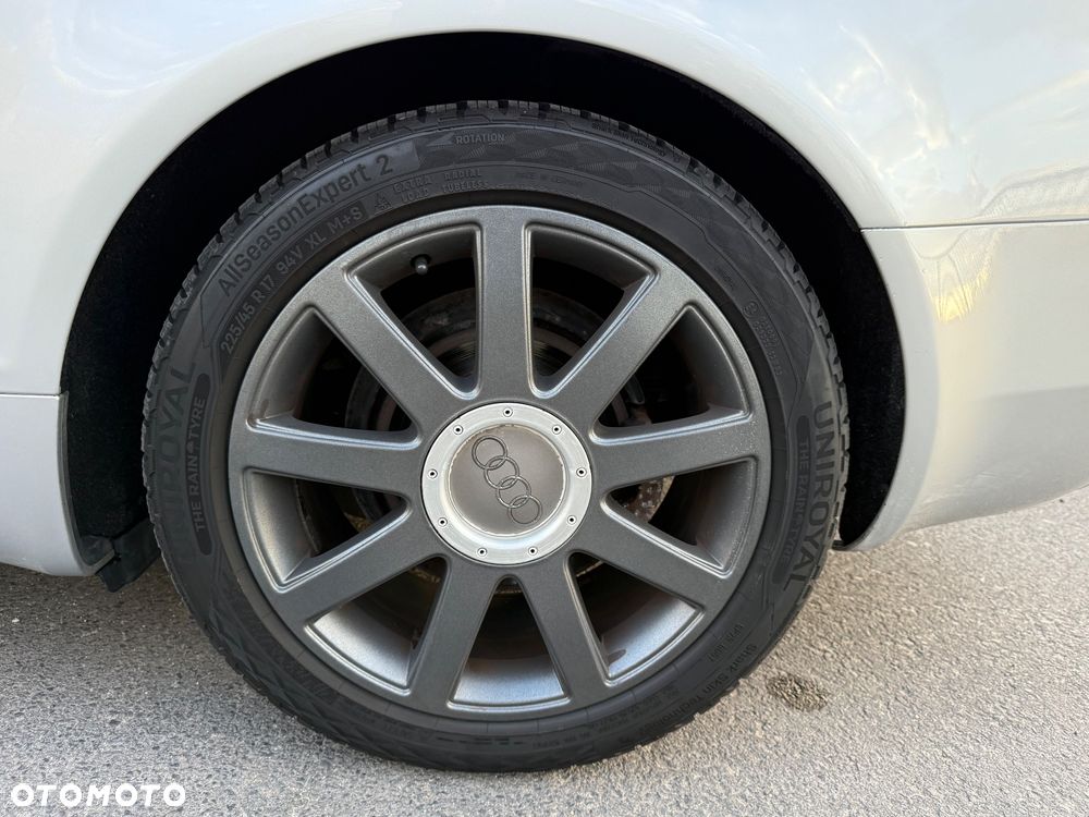Audi A4 Cabrio 1.8T - 12