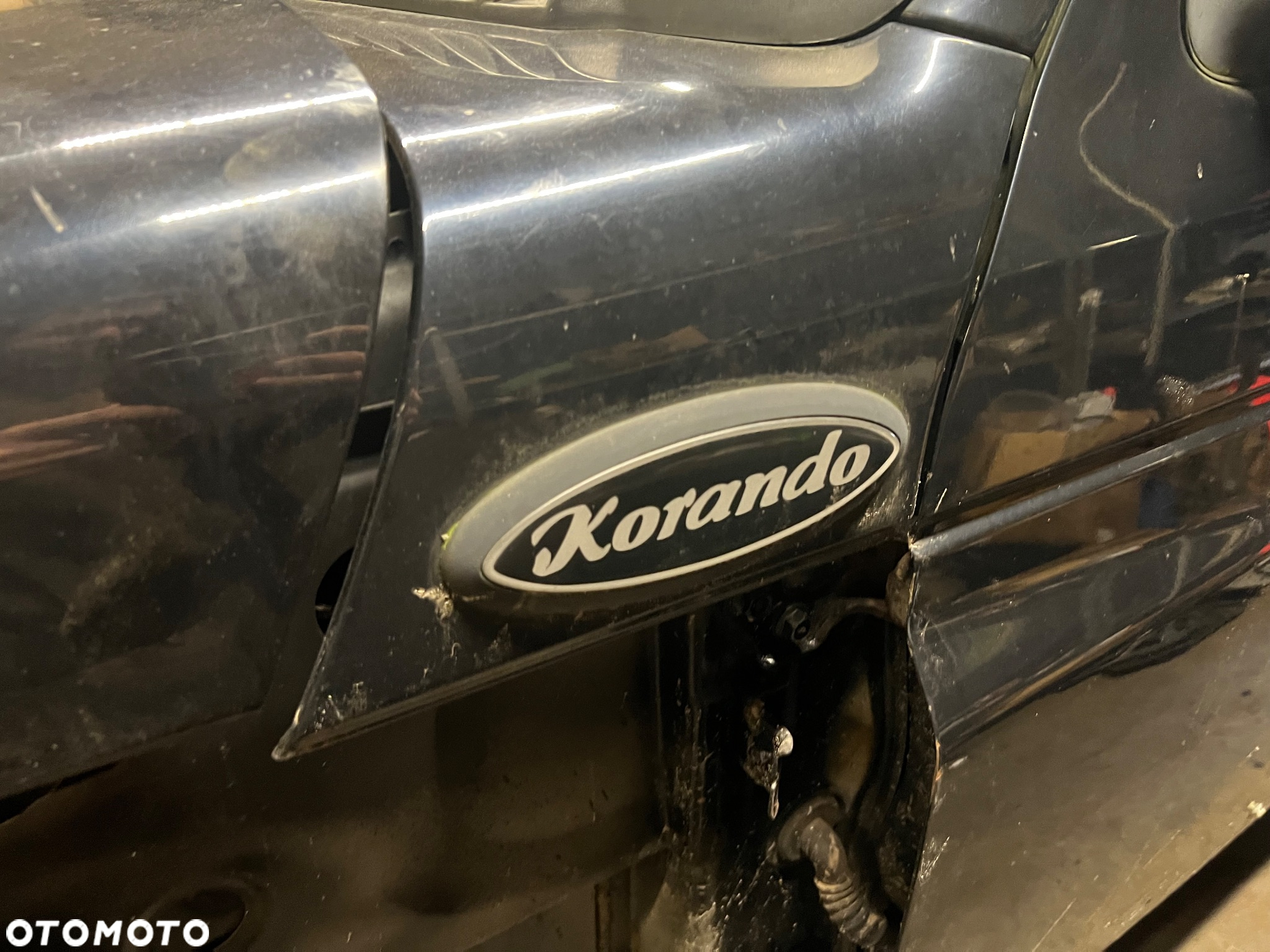 Karoseria znaczek ssangyong korando 2000r - 3
