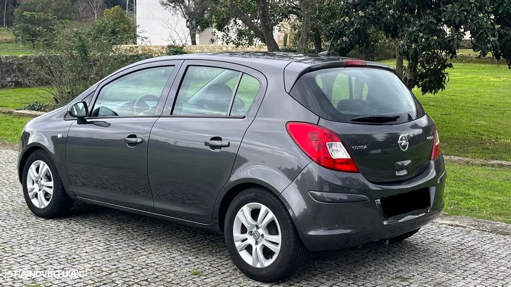 Opel Corsa 1.3 CDTi Cosmo - 1