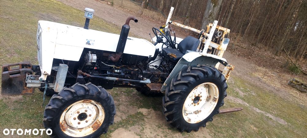 Shibaura SE 4040 4x4 - 13