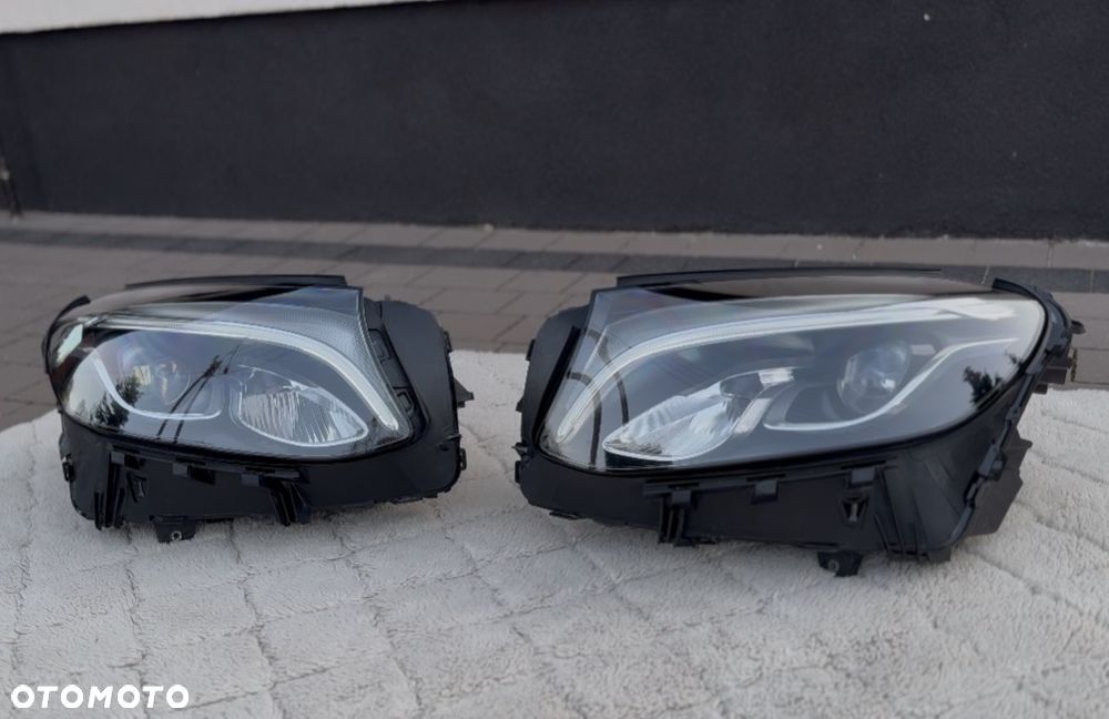 Mercedes GLC W253 Reflektory LED KOMPLET L+P ORYGINAŁ EU A2539065201 - 1