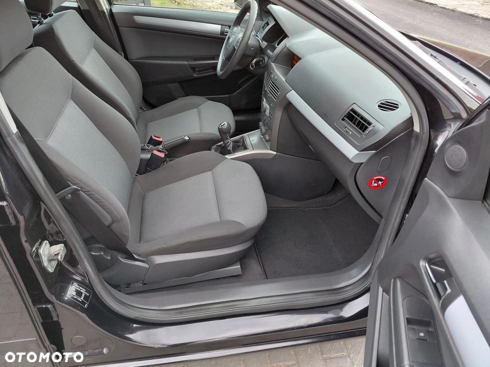 Opel Astra 1.6 Catch me - 27