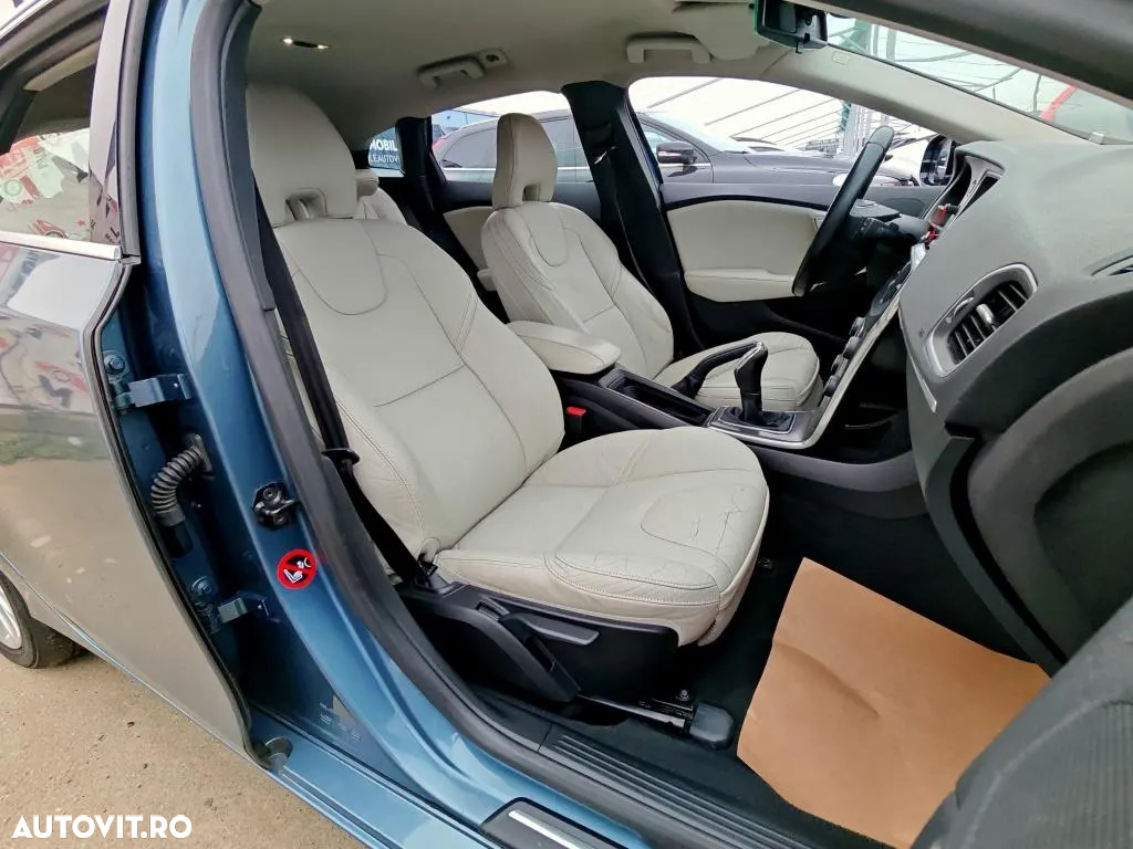 Volvo V40 D2 ECO Summum - 14