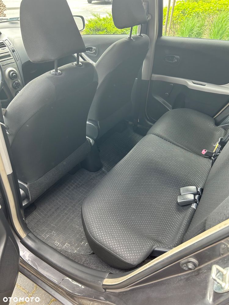 Toyota Yaris 1.33 Active - 11