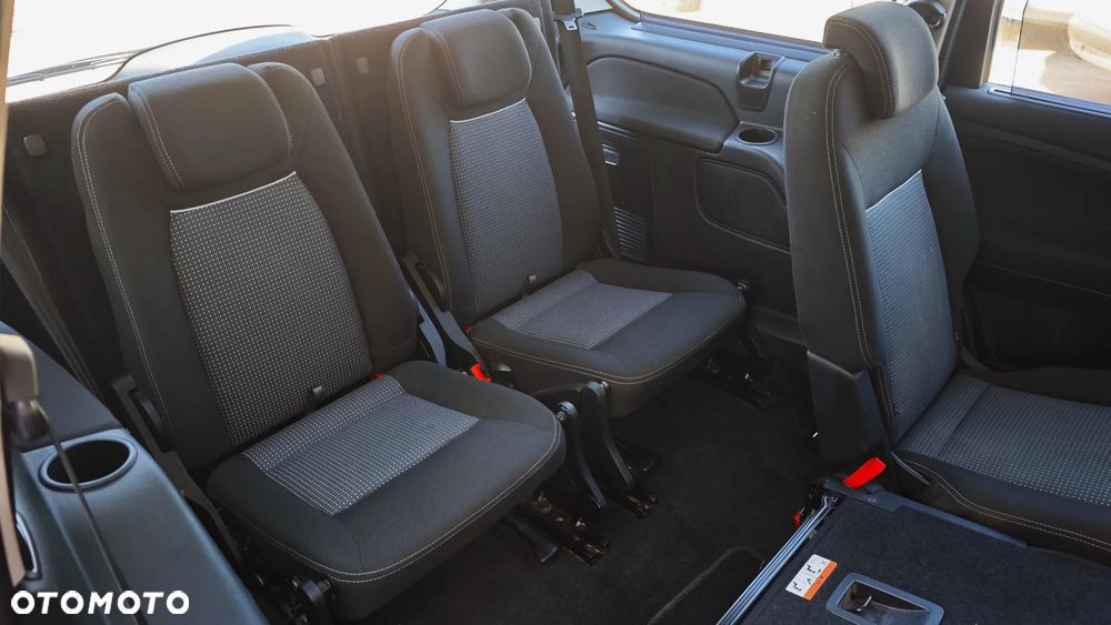 Ford Galaxy 2.0 Titanium - 24