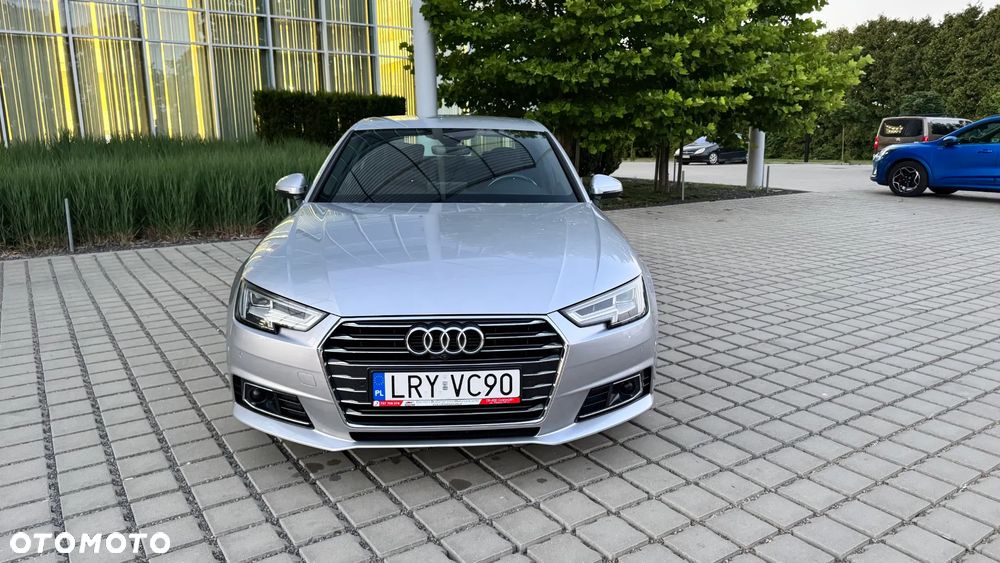 Audi A4 Limousine 2.0 TDI S tronic sport - 1