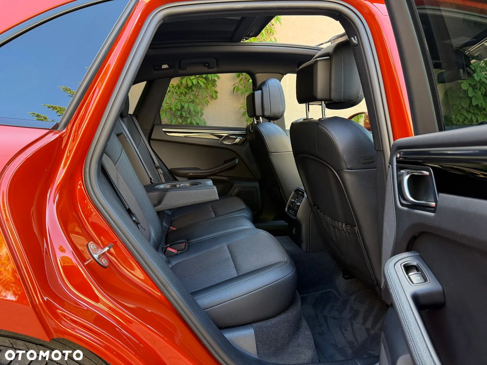 Porsche Macan Standard - 30
