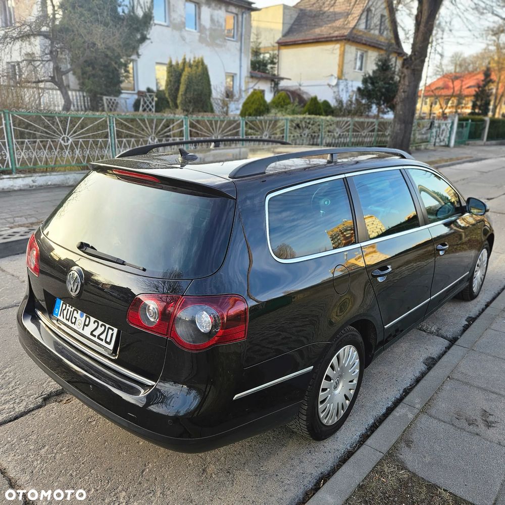 Volkswagen Passat 2.0 Blue TDI SCR Comfortline - 10