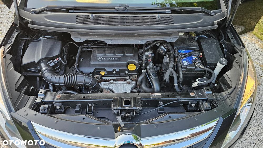 Opel Zafira - 32