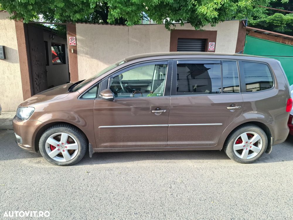 Volkswagen Touran 2.0 TDI DSG Highline - 1