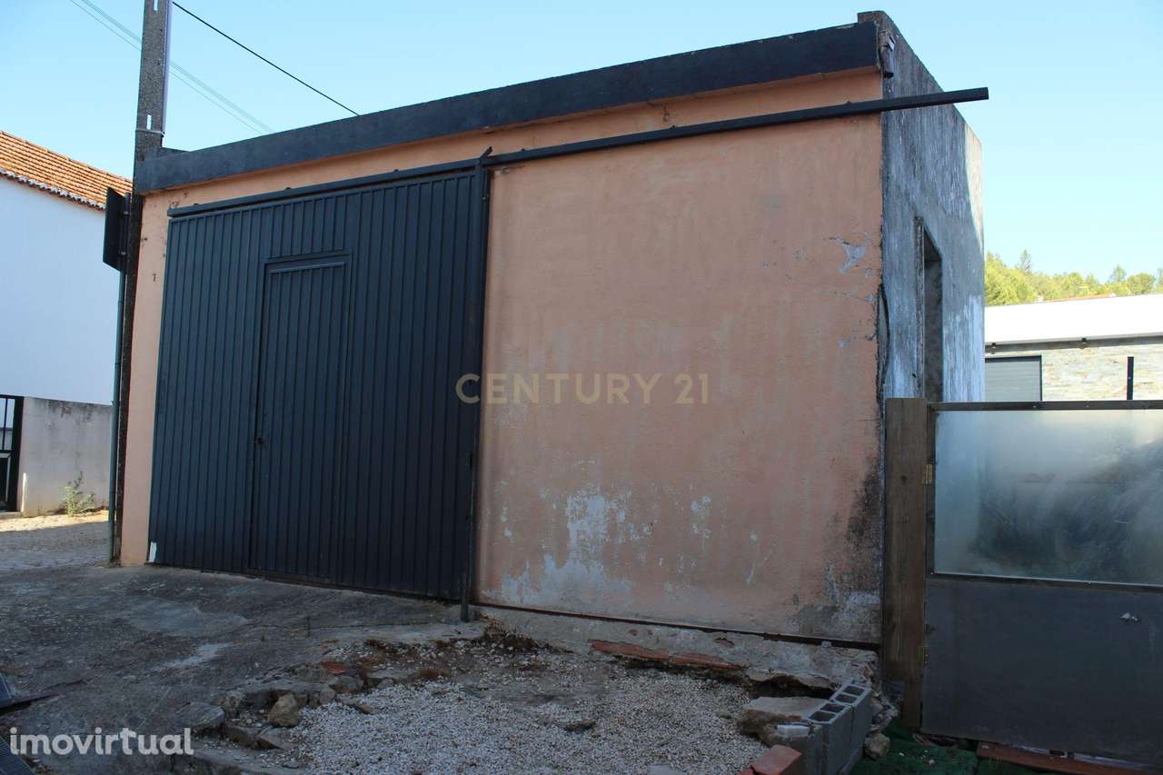 Armazém/Garagem para venda na Adanaia, Calhandriz - Grande imagem: 3/8