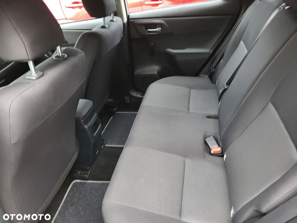 Toyota Auris 1.33 Dual-VVT-i Cool - 20