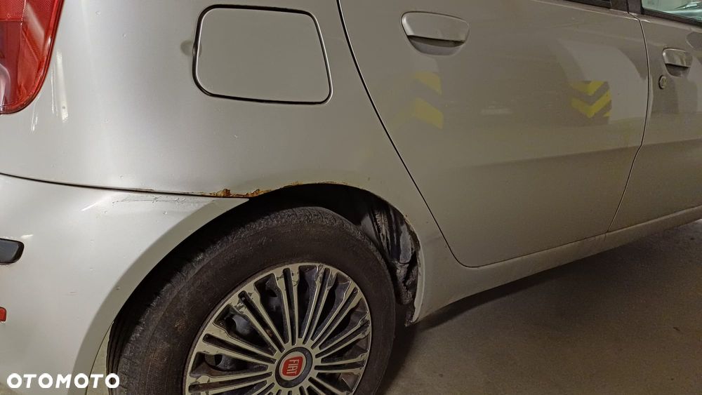 Fiat Punto 1.2 8V - 5