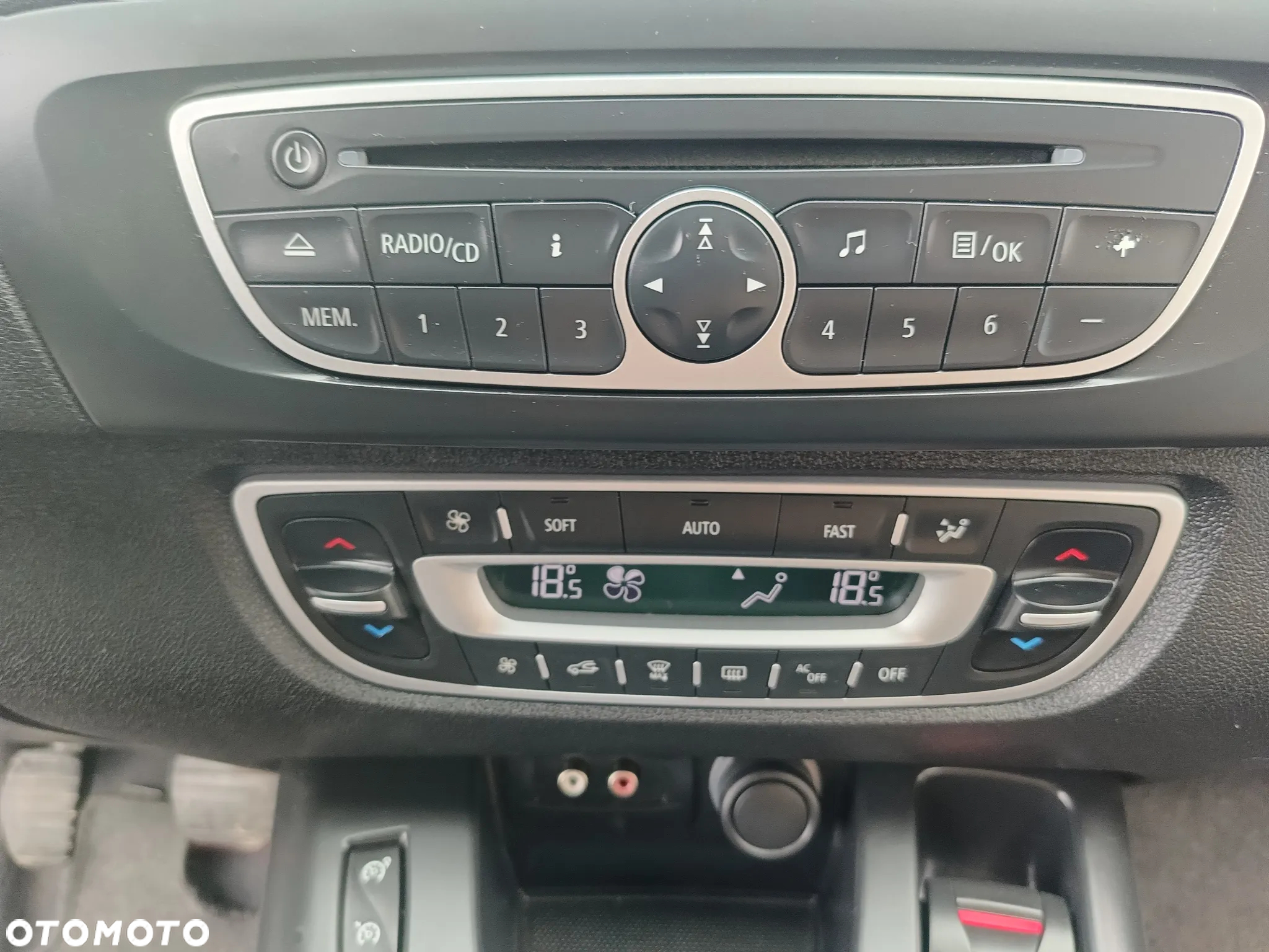 Renault Scenic 1.4 16V TCE Expression - 22
