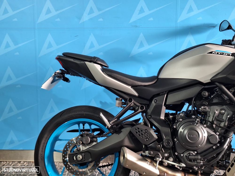 Yamaha MT-07 - 4