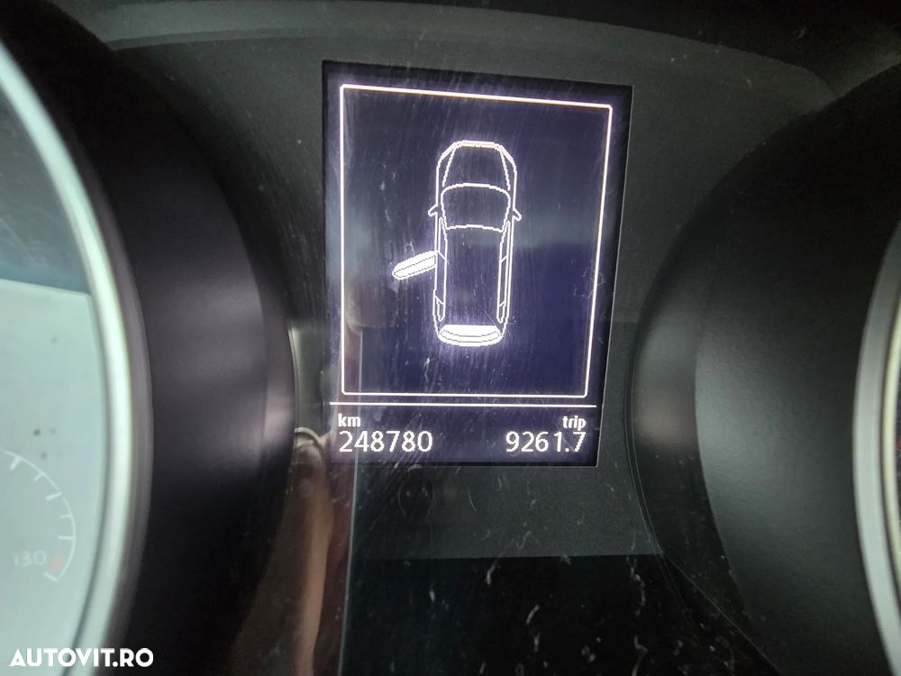 Volkswagen Golf 2.0 TDI (BlueMotion Technology) DSG Comfortline - 8