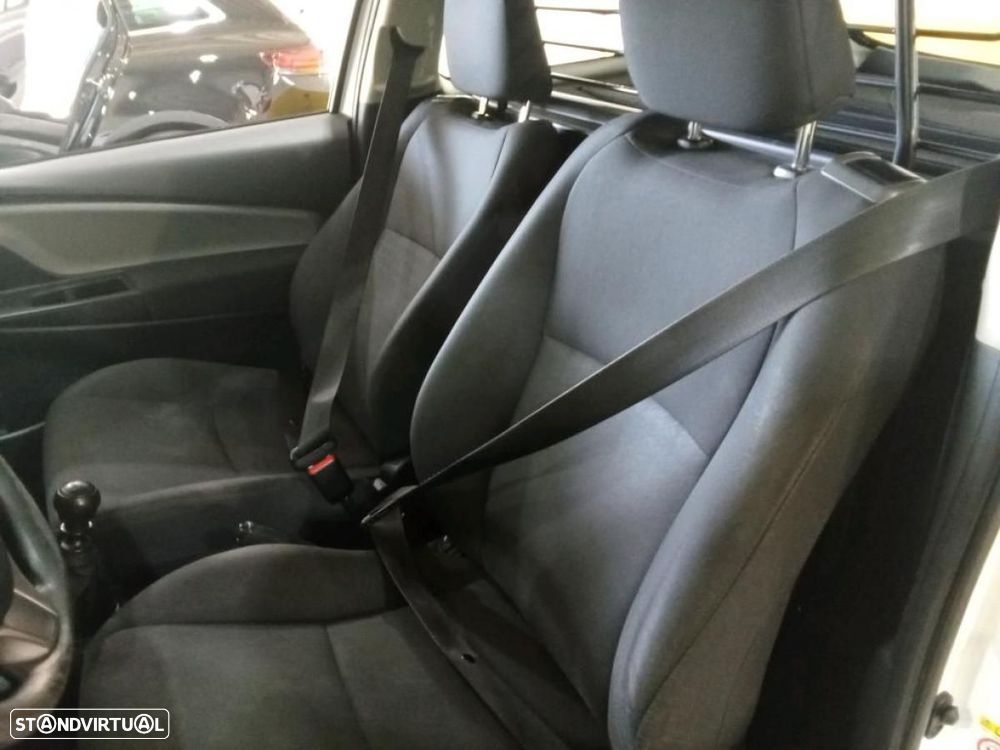 Toyota Yaris bizz 1.4 D-4D c/IVA - 3