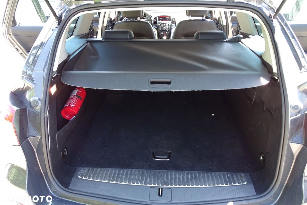 Opel Astra 1.4 T Cosmo S&S - 23