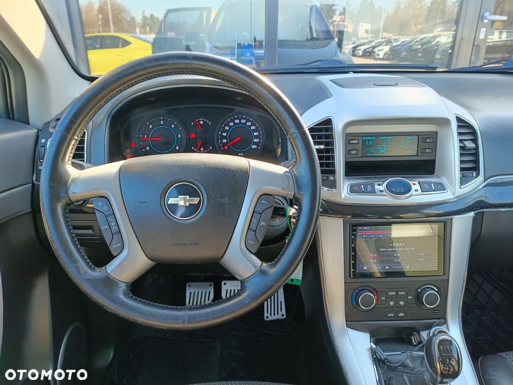 Chevrolet Captiva - 16