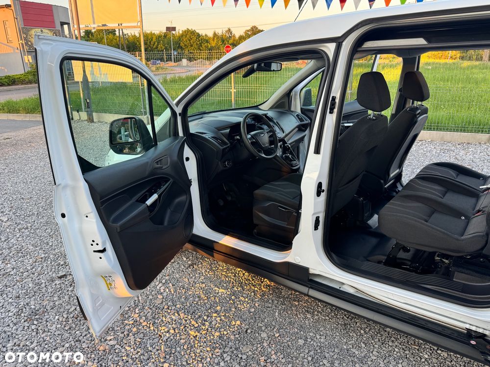 Ford Transit Connect - 26