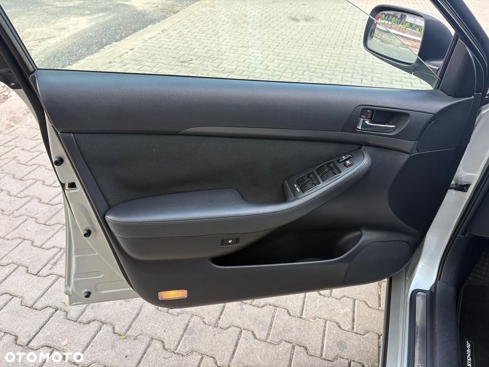 Toyota Avensis 1.8 VVT-i Edition - 20