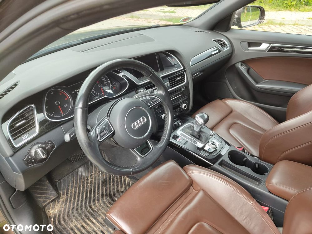 Audi A4 Avant 2.0 TDI DPF clean diesel quattro S tronic S line Sportpaket - 14
