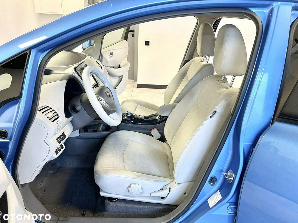 Nissan Leaf - 14