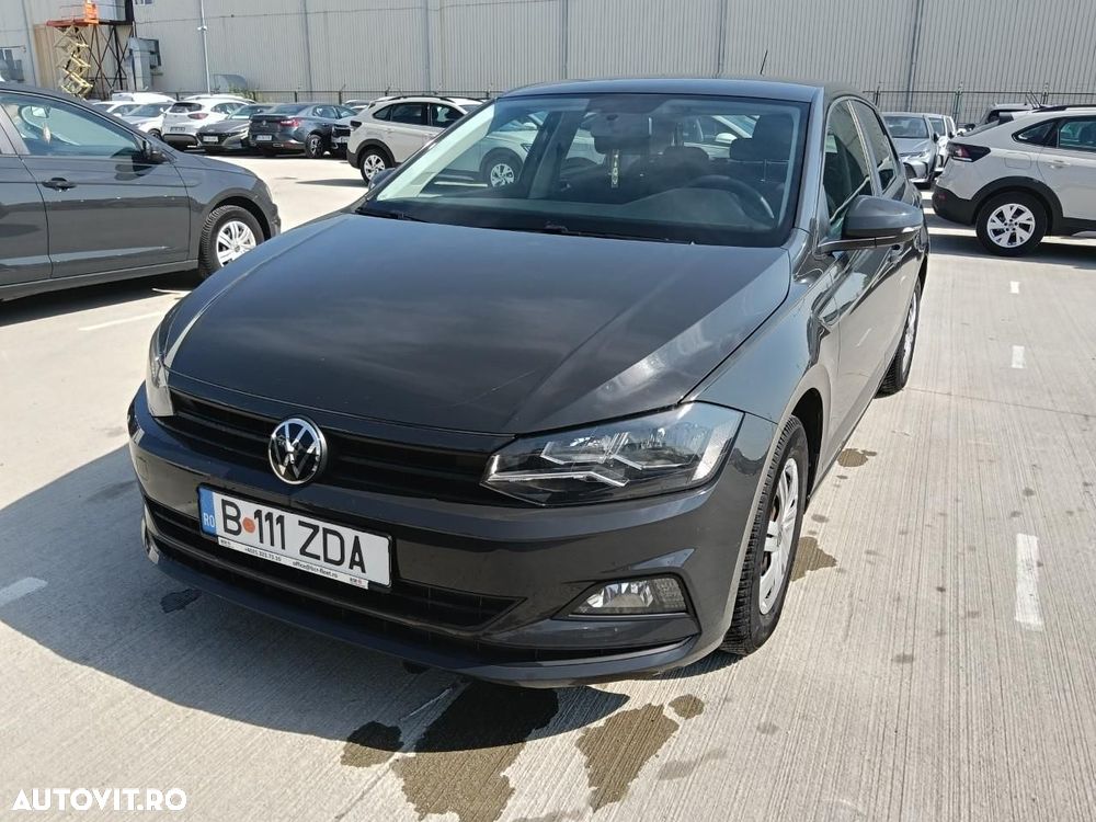 VOLKSWAGEN Polo