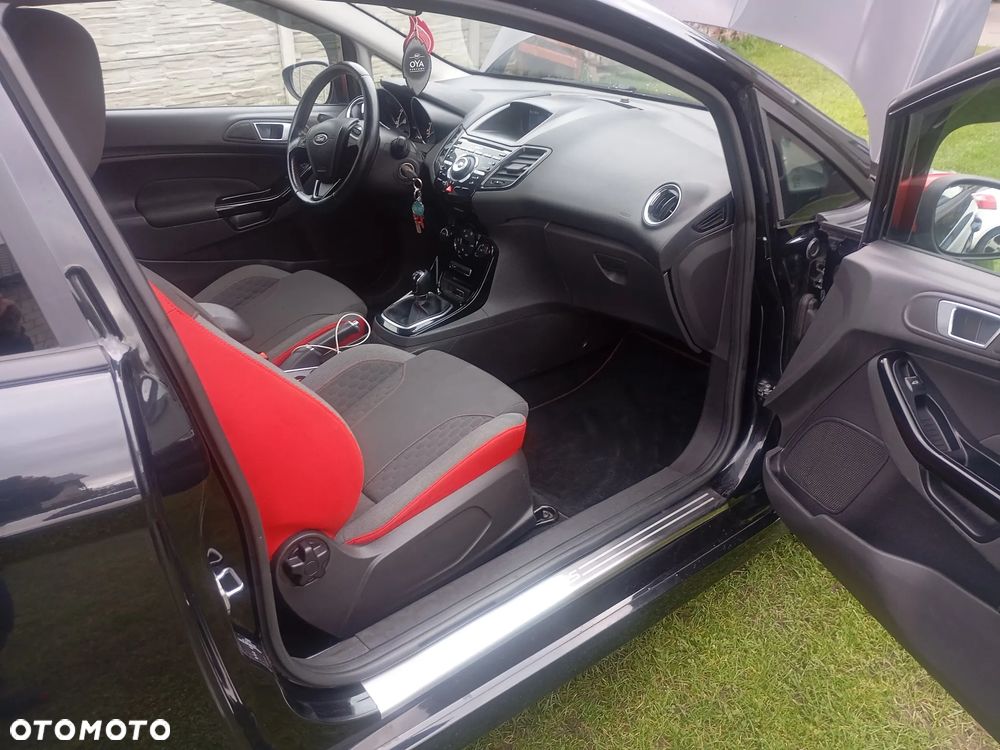 Ford Fiesta - 14