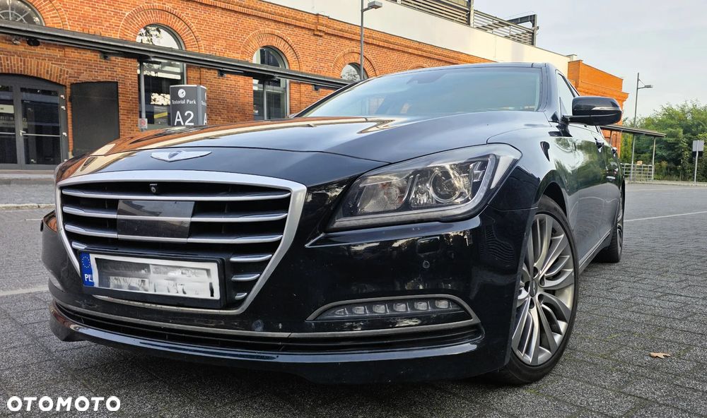 Hyundai Genesis 3.8 V6 GDI - 1