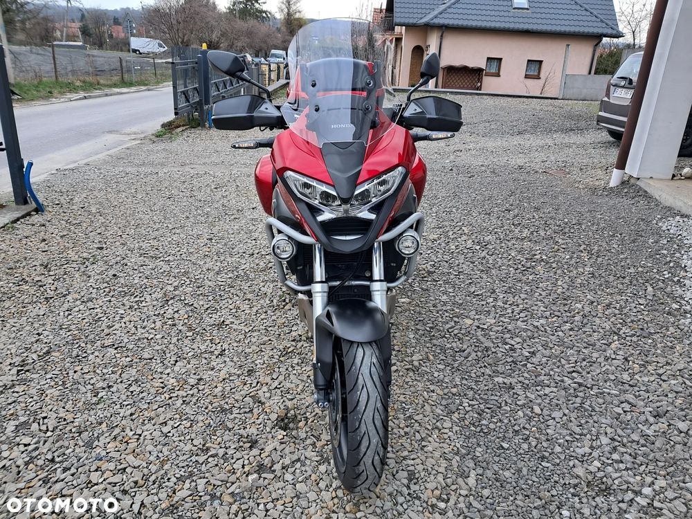 Honda VFR - 8