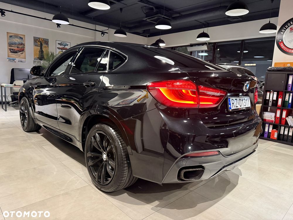 BMW X6M - 12