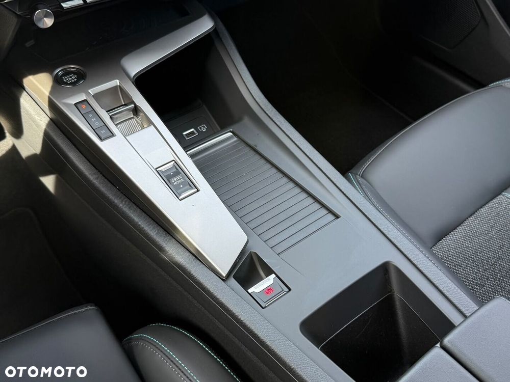 Peugeot 308 1.5 BlueHDi Allure S&S EAT8 - 25