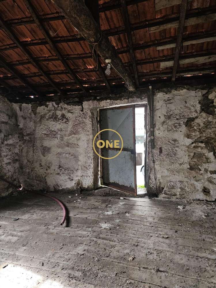 Moradia para restauro - Grande imagem: 4/7