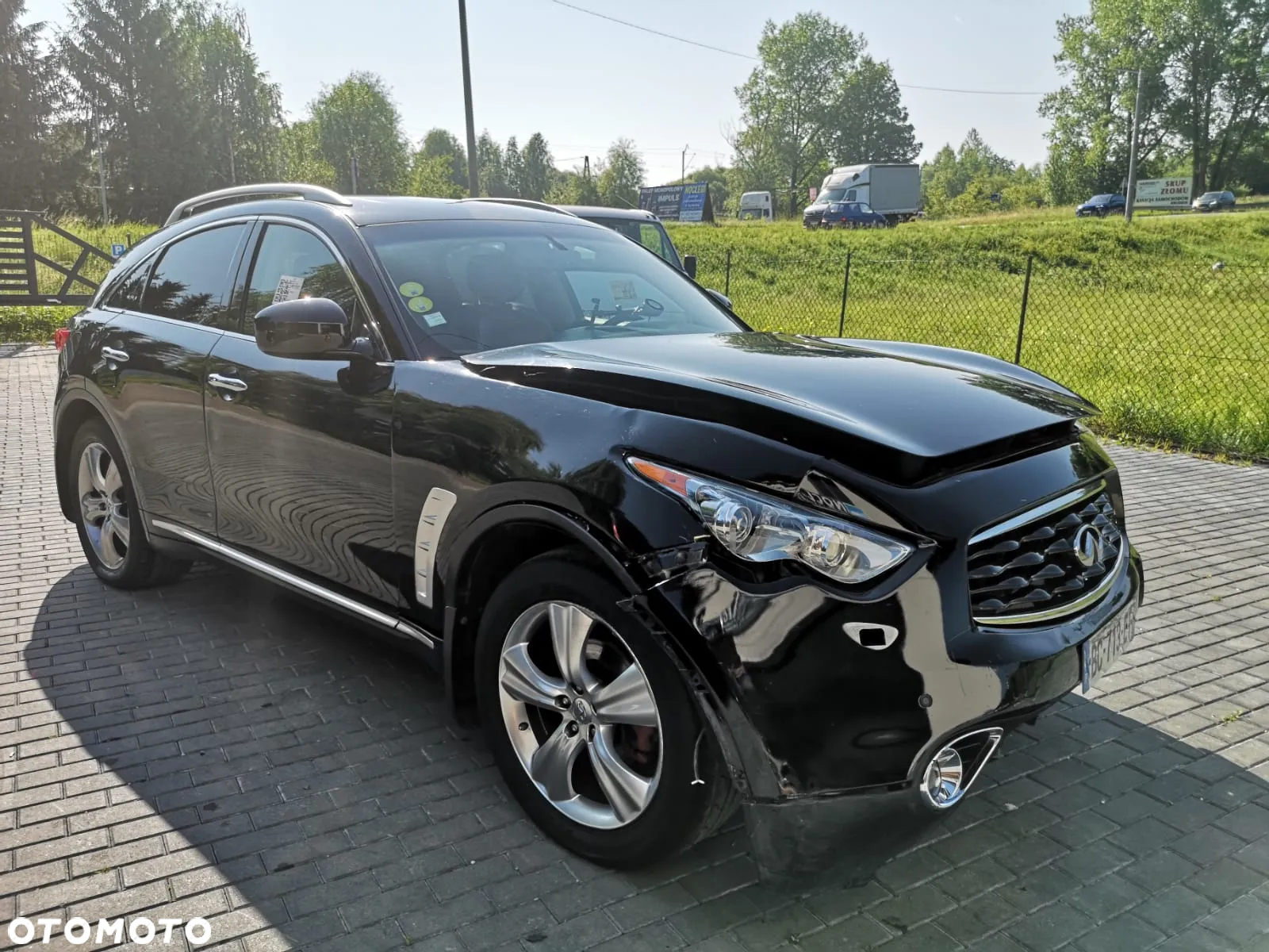 Infiniti FX FX35 - 16