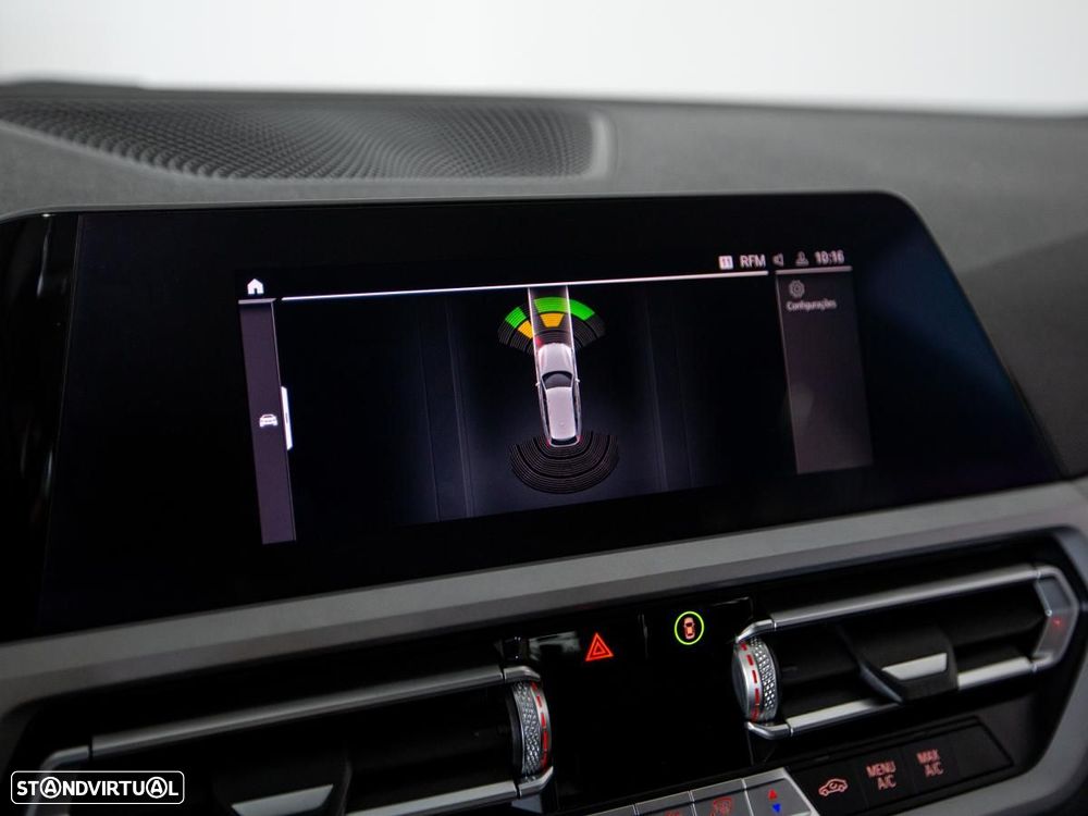 BMW 330 e Touring Corporate Edition Auto - 24