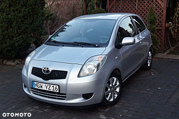 Toyota Yaris 1.3 VVT-i Luna - 10