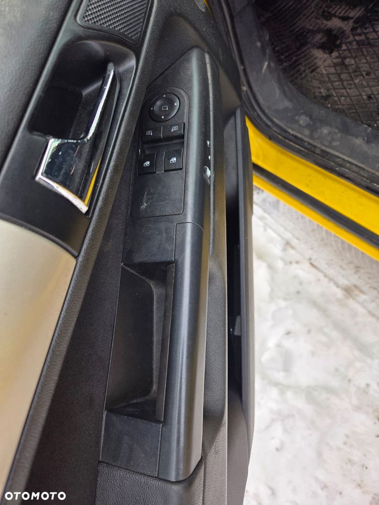 Opel Zafira pomoc drogowa, auto serwisowe dla mechanika, hak - 9