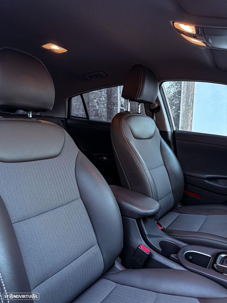 Hyundai Ioniq 1.6 GDI PHEV - 4