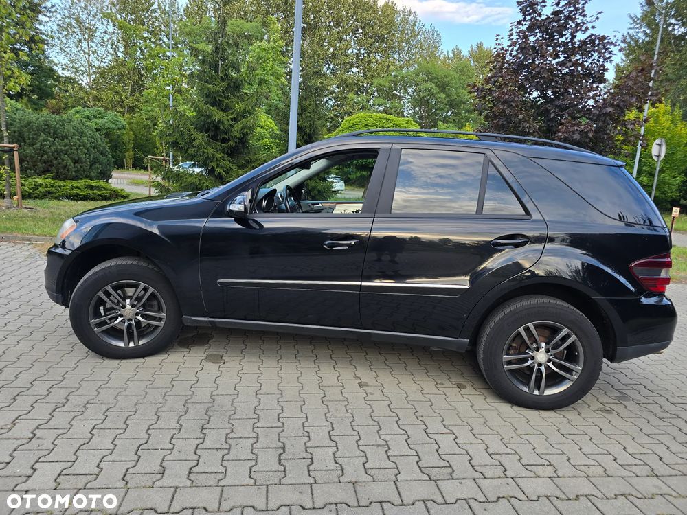 Mercedes-Benz ML 350 4-Matic - 26