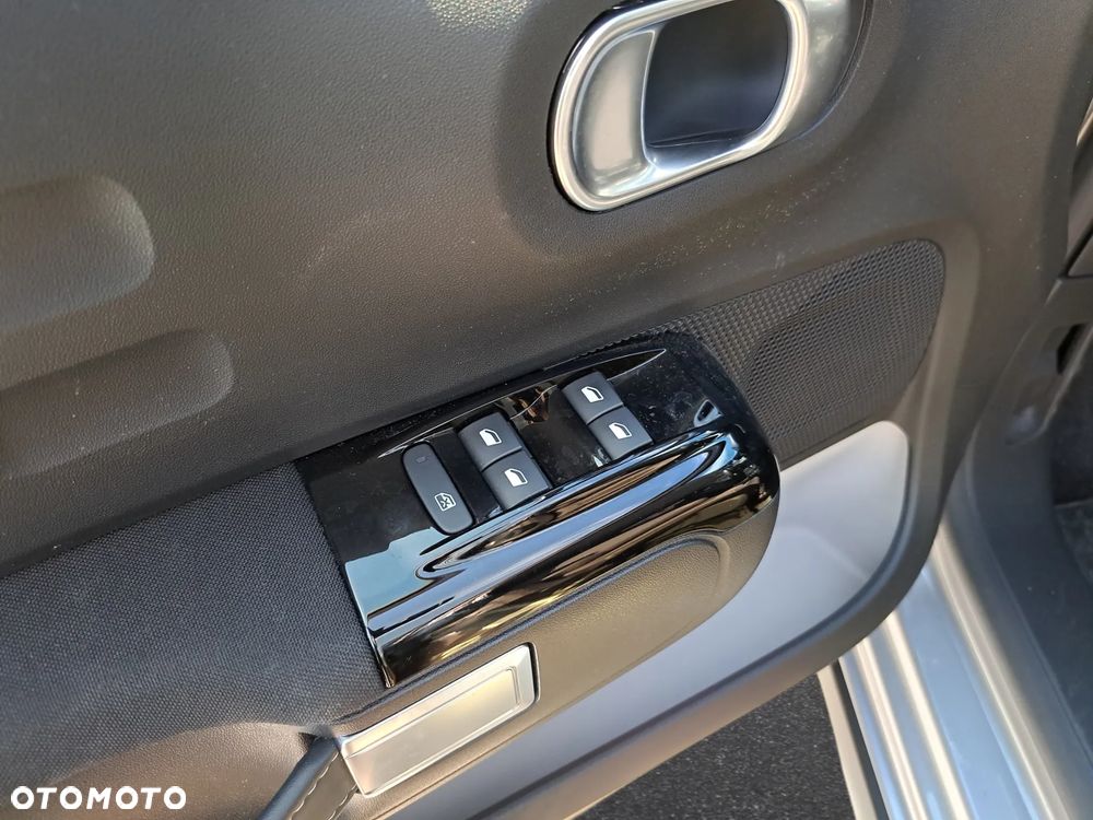 Citroën C3 1.2 PureTech Shine - 20